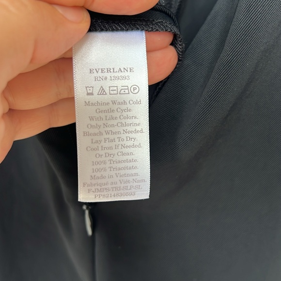 The Japanese GoWeave Essential
NWOT
Jumpsuit sleeveless black size 6 wide leg - Picture 10 of 12